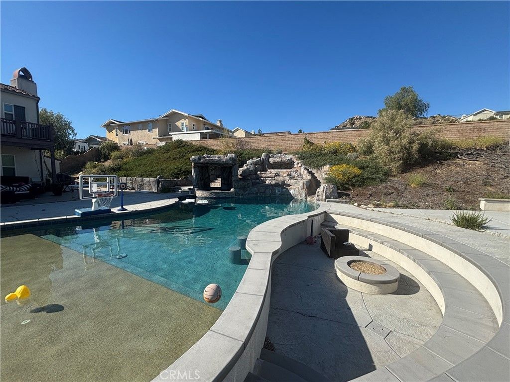 827 Baghdady, Corona, CA 92879 — photo 5