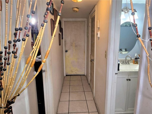940 NE 199th Street 114, Miami, FL 33179