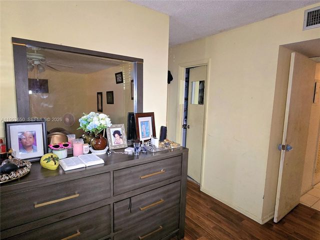 940 NE 199th Street 114, Miami, FL 33179