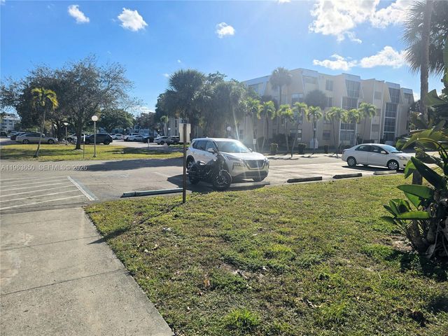 940 NE 199th Street 114, Miami, FL 33179