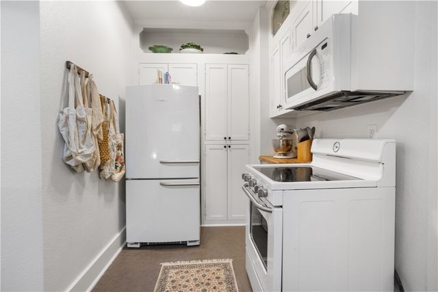 401 Price Avenue, Springdale, AR 72764