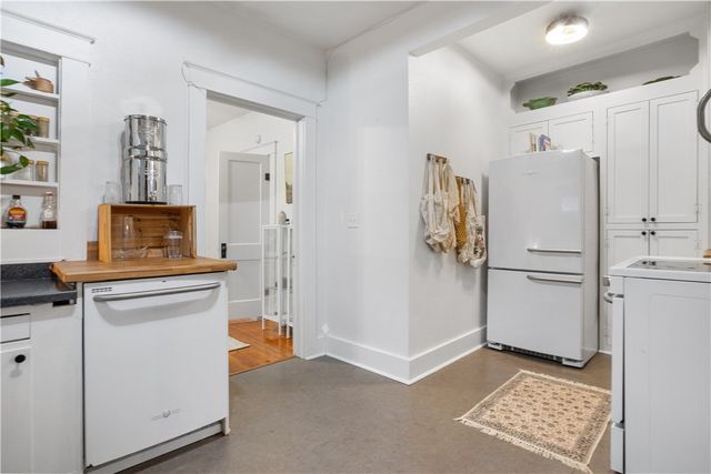 401 Price Avenue, Springdale, AR 72764