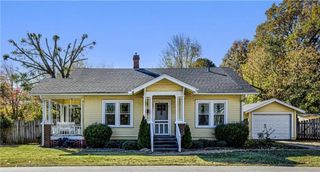 401 Price Avenue, Springdale, AR 72764