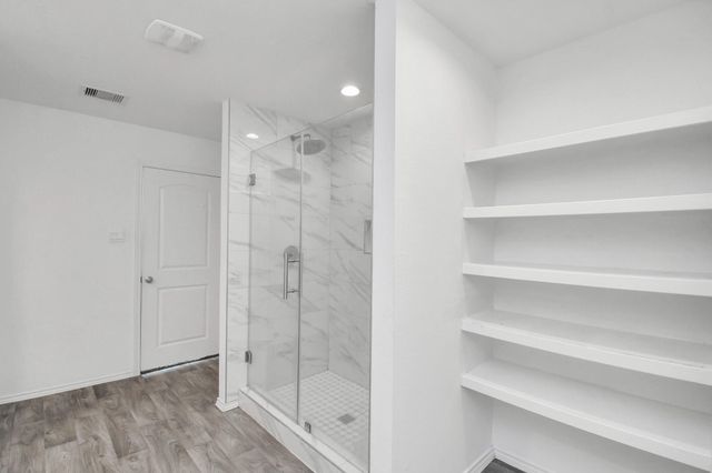 5443 Pinetree Crescent Lane, Spring, TX 77373