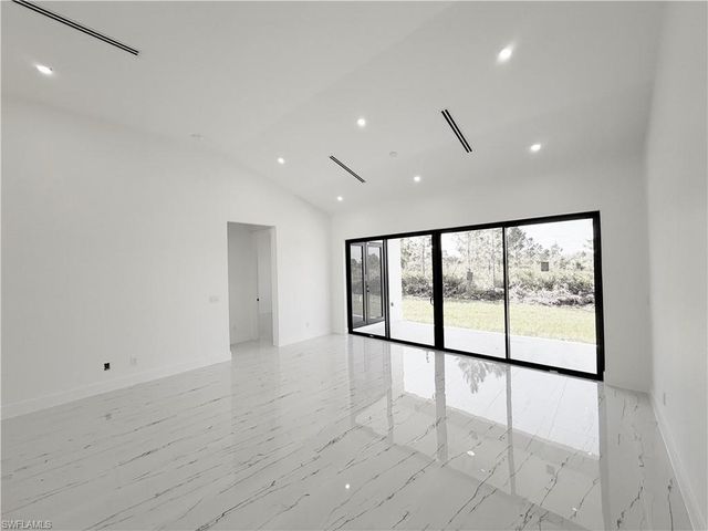 2607 49th ST W, Lehigh Acres, FL 33971