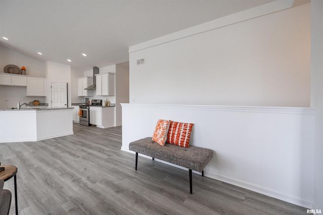 Lot 9 Faiths Way, Bettendorf, IA 52722