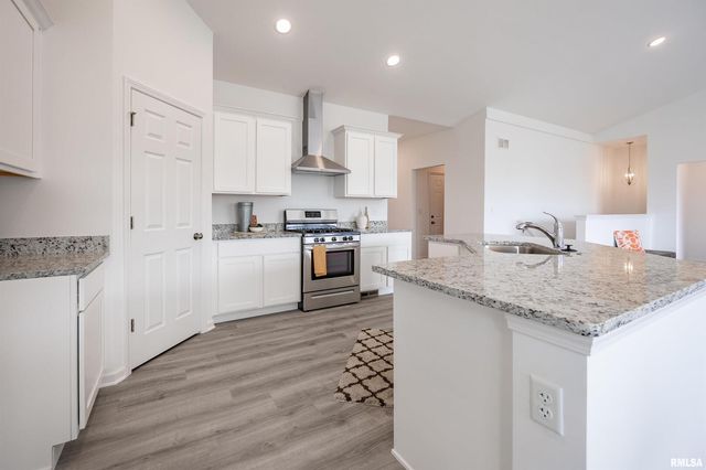 Lot 9 Faiths Way, Bettendorf, IA 52722