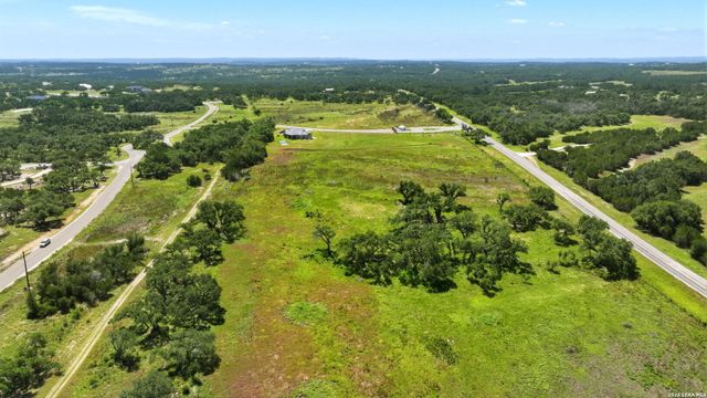 690 Windmill Ridge, Blanco, TX 78606