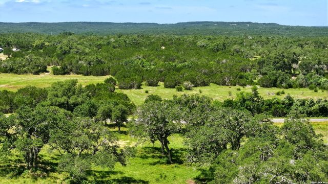690 Windmill Ridge, Blanco, TX 78606