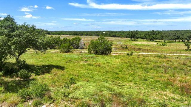 690 Windmill Ridge, Blanco, TX 78606