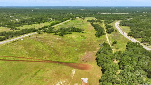 690 Windmill Ridge, Blanco, TX 78606