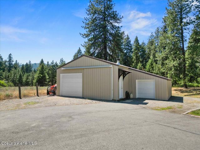 32595 N 1st AVE, Spirit Lake, ID 83869