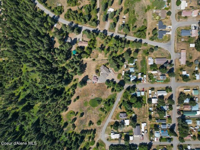 32595 N 1st AVE, Spirit Lake, ID 83869