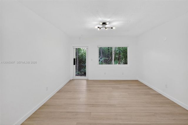 428 Collins Ave 5, Miami Beach, FL 33139