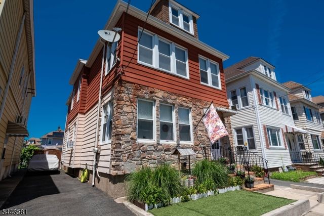 58 Piaget Ave, Clifton City, NJ 07011