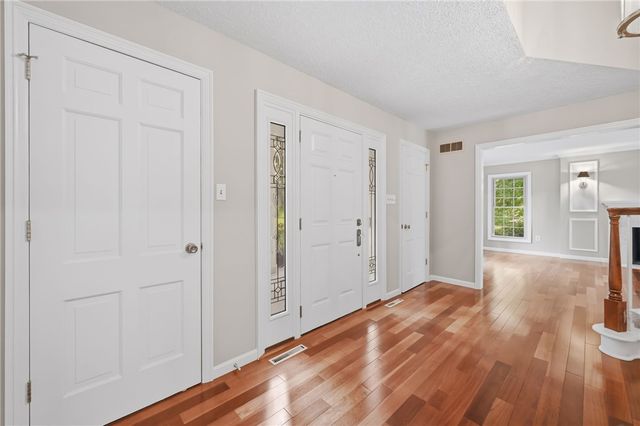 123 Windy Ghoul Dr, Brighton Twp, PA 15009