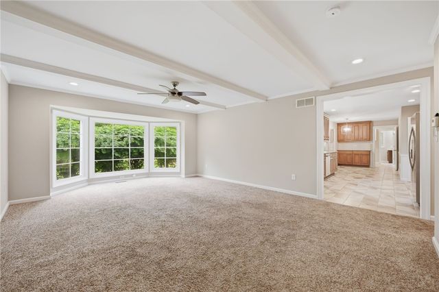 123 Windy Ghoul Dr, Brighton Twp, PA 15009
