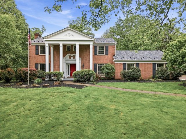 123 Windy Ghoul Dr, Brighton Twp, PA 15009