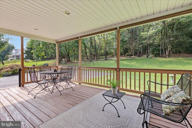 155 BUNCHBERRY RIDGE CT, Stephens City, VA 22655
