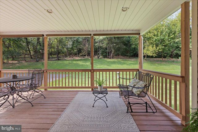 155 BUNCHBERRY RIDGE CT, Stephens City, VA 22655