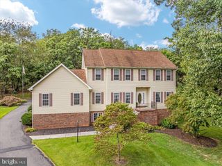 155 BUNCHBERRY RIDGE CT, Stephens City, VA 22655
