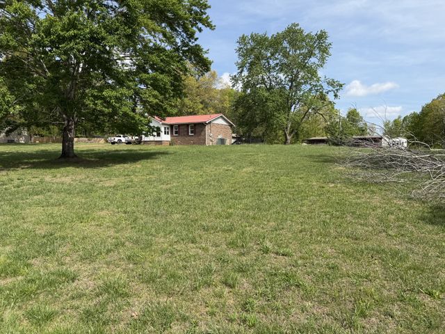 181 Swiss Rd, Hohenwald, TN 38462