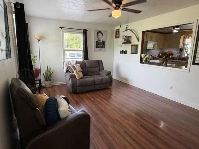 181 Swiss Rd, Hohenwald, TN 38462