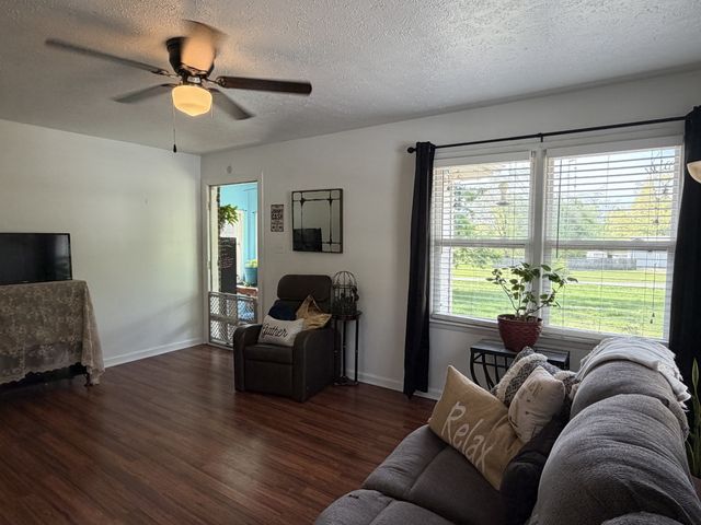 181 Swiss Rd, Hohenwald, TN 38462