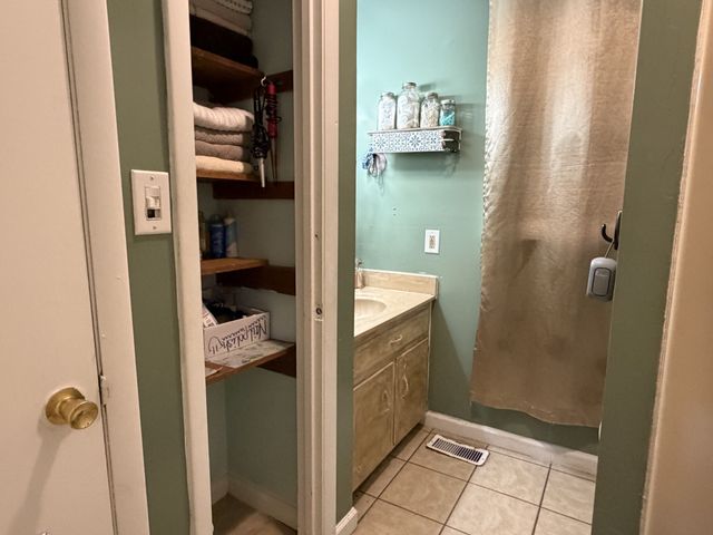 181 Swiss Rd, Hohenwald, TN 38462