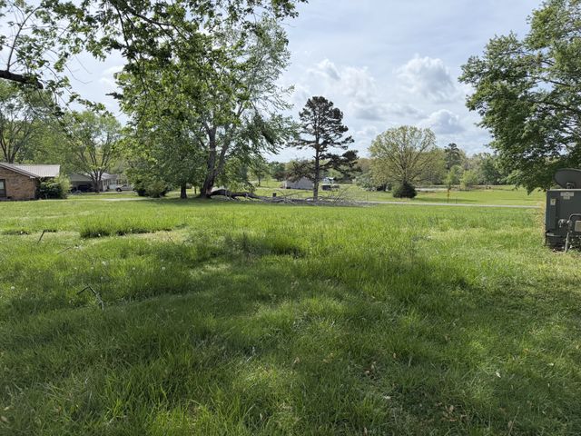 181 Swiss Rd, Hohenwald, TN 38462