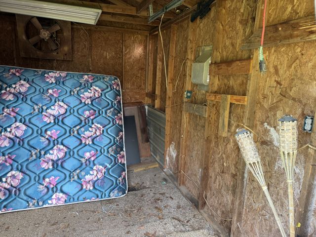 181 Swiss Rd, Hohenwald, TN 38462