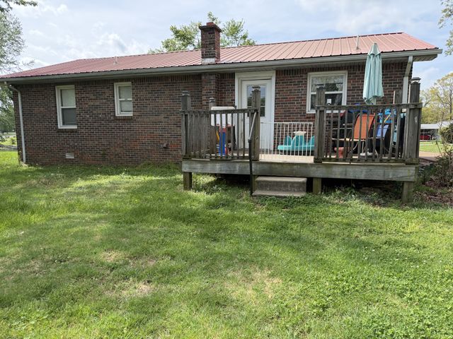181 Swiss Rd, Hohenwald, TN 38462