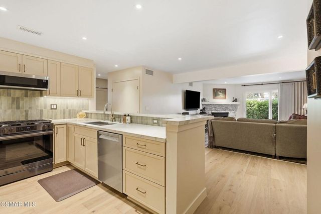 571 Artisan Road, Thousand Oaks, CA 91320