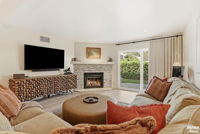 571 Artisan Road, Thousand Oaks, CA 91320