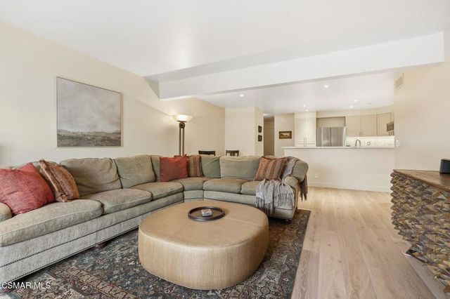 571 Artisan Road, Thousand Oaks, CA 91320
