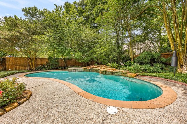 10 Latticeleaf Place, The Woodlands, TX 77382