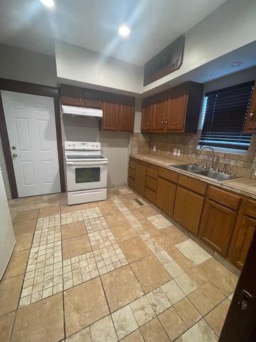 1014 Oak Street, Beloit, WI 53511