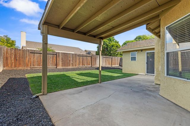 416 Mid Pines Way, Modesto, CA 95354