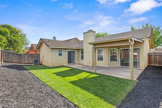 416 Mid Pines Way, Modesto, CA 95354
