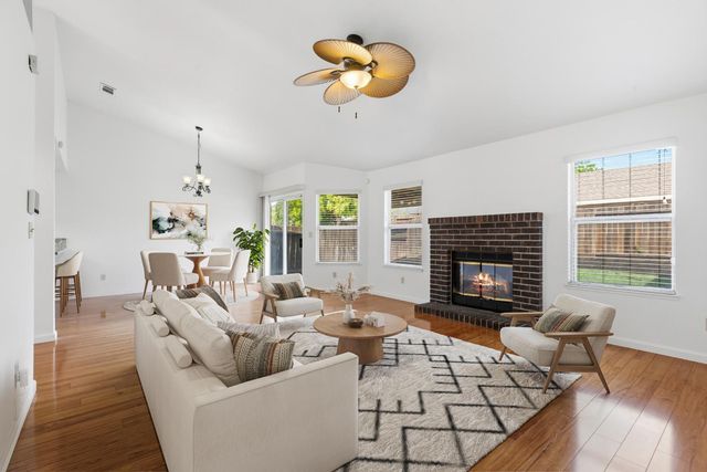 416 Mid Pines Way, Modesto, CA 95354