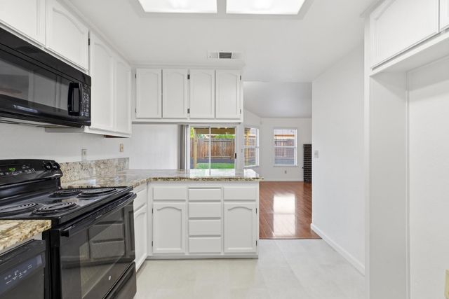 416 Mid Pines Way, Modesto, CA 95354