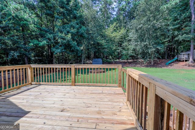 100 Chapman Oak Drive, Newnan, GA 30265