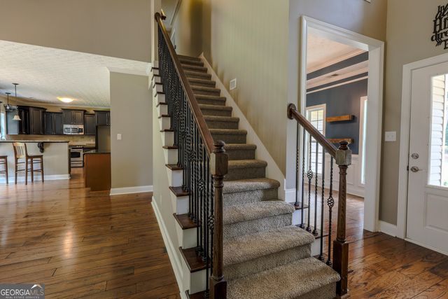 100 Chapman Oak Drive, Newnan, GA 30265