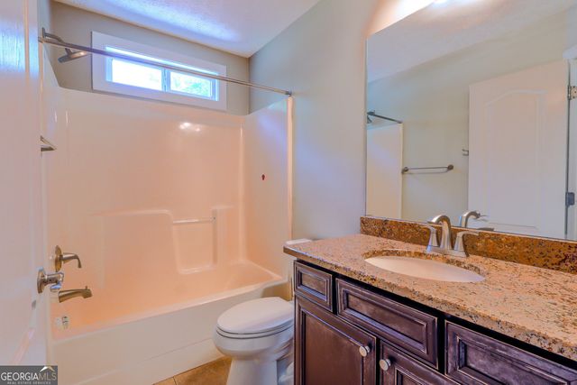 100 Chapman Oak Drive, Newnan, GA 30265