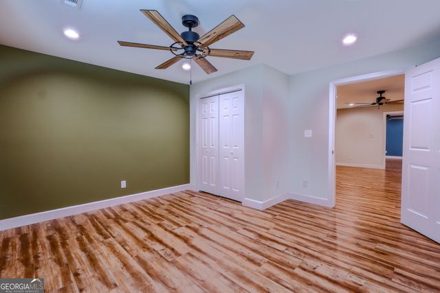 100 Chapman Oak Drive, Newnan, GA 30265