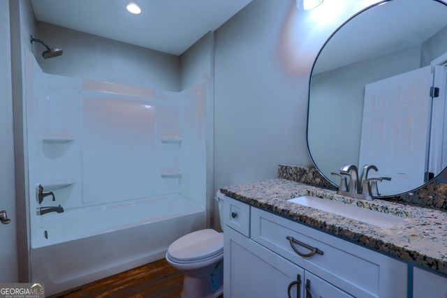100 Chapman Oak Drive, Newnan, GA 30265