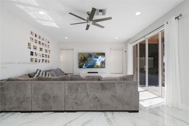5022 SW 173rd Ave, Miramar, FL 33029