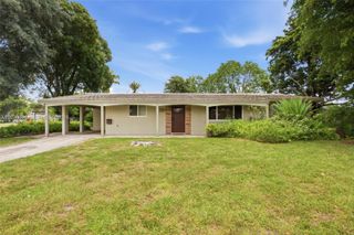 4891 NW 5th Street, Plantation, FL 33317