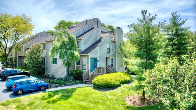 9450 Hunters Creek Drive, Blue Ash, OH 45242