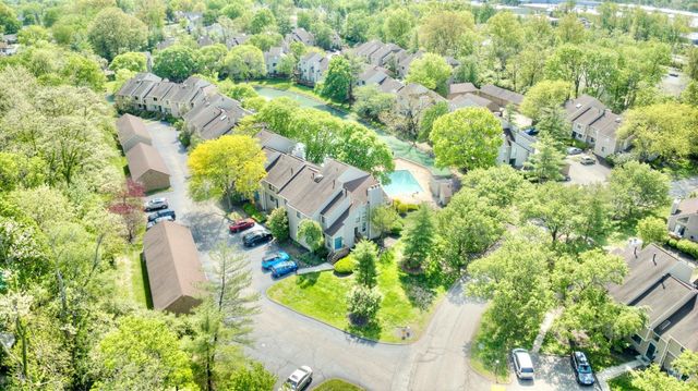 9450 Hunters Creek Drive, Blue Ash, OH 45242